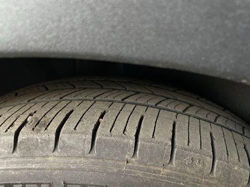 Used 2019 Chevrolet Bolt LT image 10