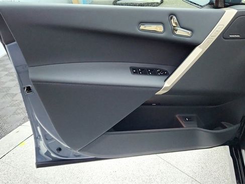 Used 2025 BMW iX xDrive50 w/ Premium Package image 43