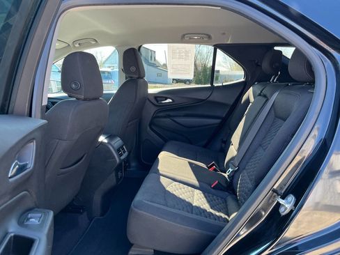 Used 2019 Chevrolet Equinox LT w/ Driver Convenience Package image 10