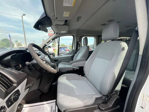 Used 2015 Ford Transit 350 XLT RWD image 9