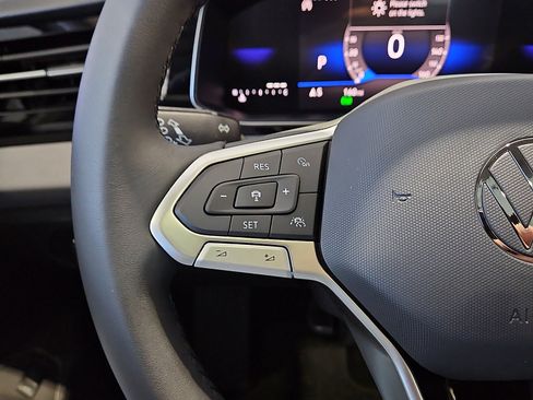 New 2026 Volkswagen Jetta SE FWD image 18