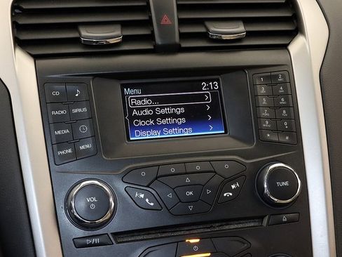 Used 2013 Ford Fusion SE image 17