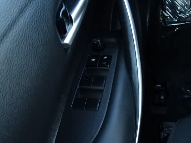 Used 2023 Toyota Corolla SE w/ Carpet Mat Package (TMS) FWD image 39