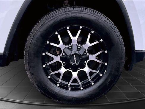 Used 2021 Jeep Grand Cherokee Limited w/ Premium Lighting Group image 34