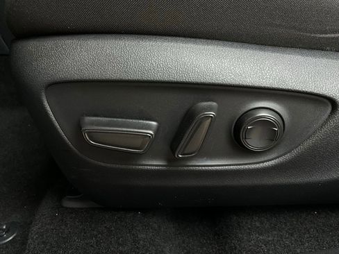 Used 2025 Toyota RAV4 XLE image 11