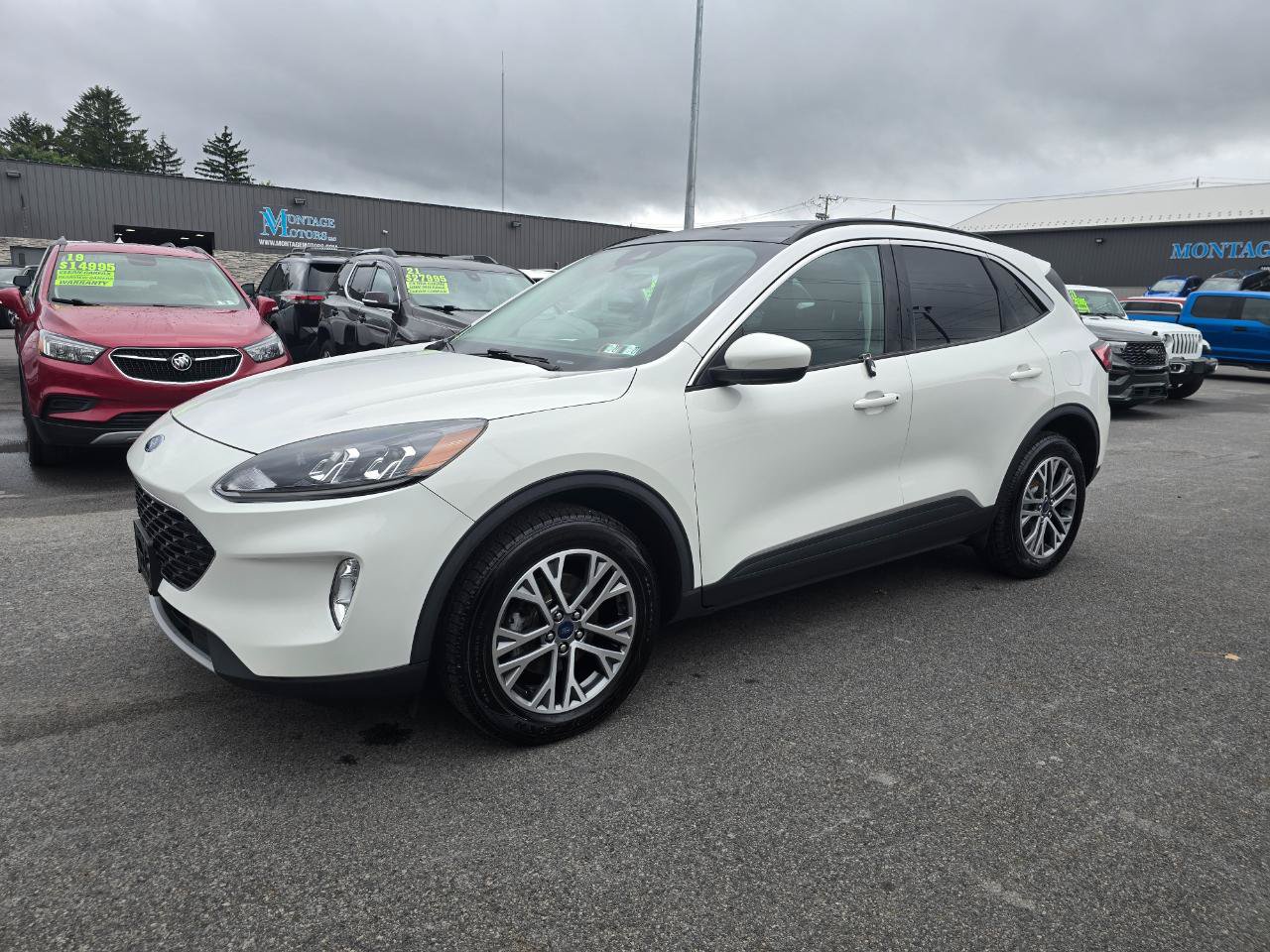 Used 2022 Ford Escape SEL AWD/4WD image 3