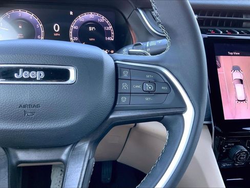 Certified 2024 Jeep Grand Cherokee Limited w/ Luxury Tech Group II image 23