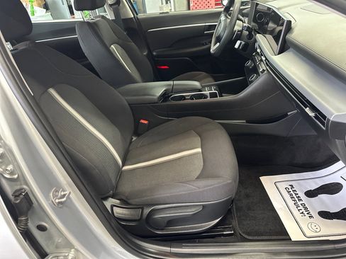 Used 2025 Hyundai Sonata SEL FWD image 18