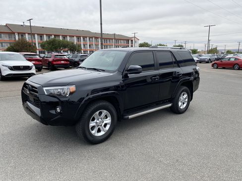 Used 2022 Toyota 4Runner SR5 RWD image 36