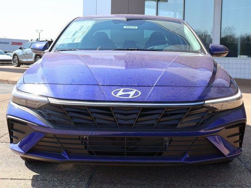 New 2026 Hyundai Elantra Blue image 8