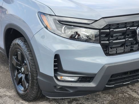 New 2026 Honda Ridgeline Black Edition image 9