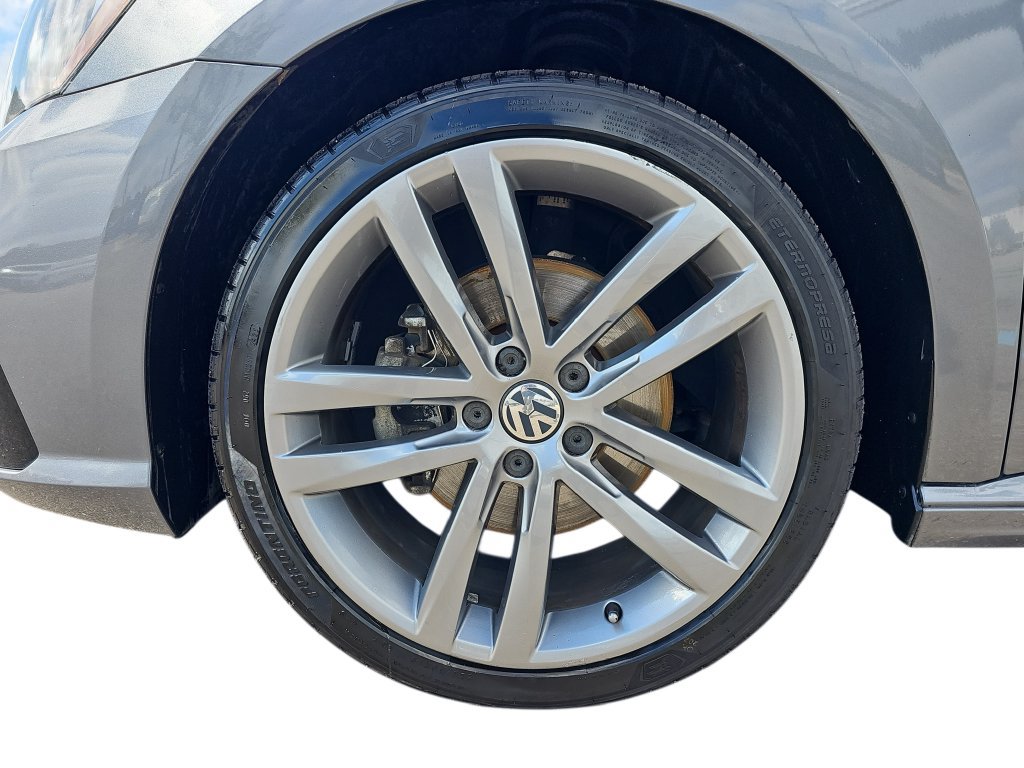 Used 2017 Volkswagen Passat 1.8T R-Line FWD image 29
