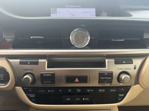 Used 2013 Lexus ES 350 w/ Luxury Pkg FWD image 17