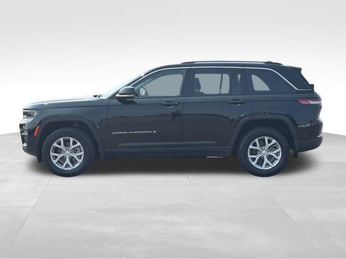 Used 2022 Jeep Grand Cherokee Limited w/ Luxury Tech Group II AWD/4WD image 26