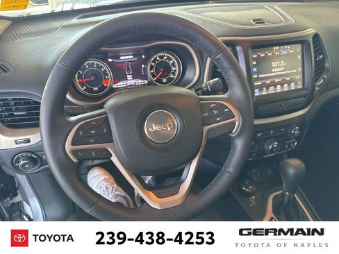 Used 2014 Jeep Cherokee Limited image 17