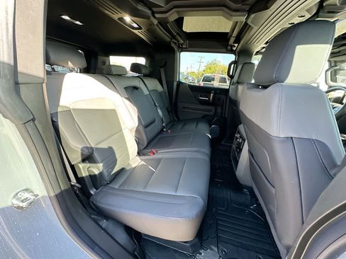 Used 2025 GMC Hummer EV 3X w/ Extreme Off-Road Package image 28