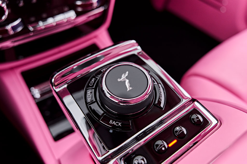 Used 2024 Rolls-Royce Phantom Sedan w/ The Phantom Package RWD image 75