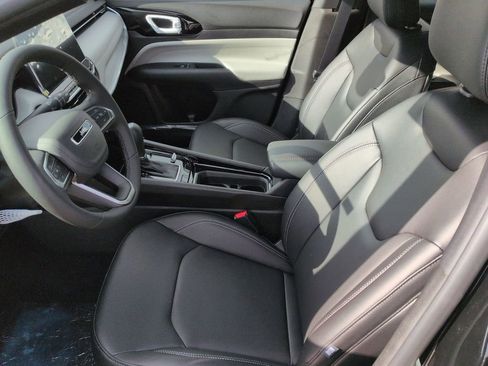 New 2026 Jeep Compass Limited image 10