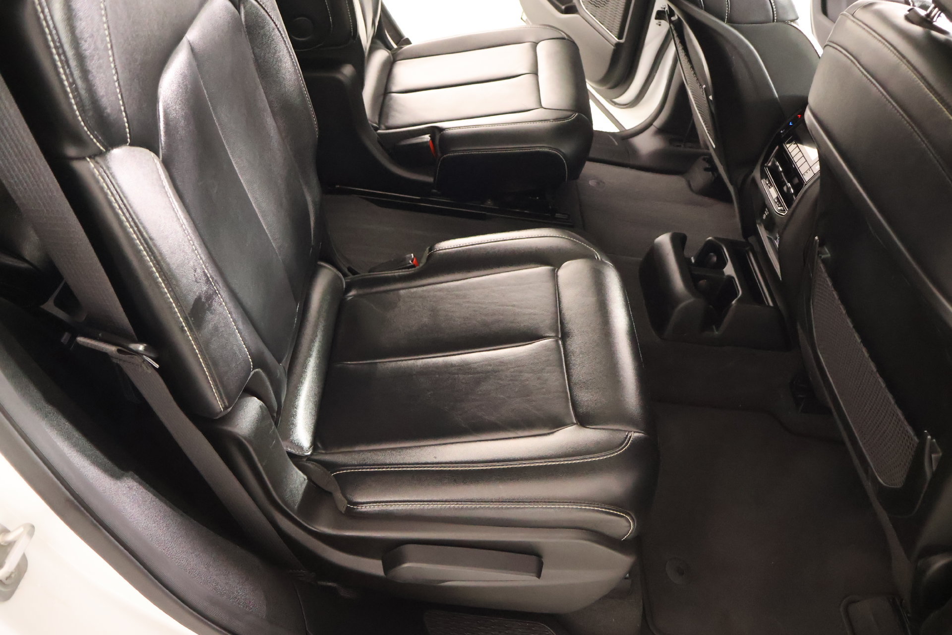 Used 2021 Jeep Grand Cherokee L Limited AWD/4WD image 16