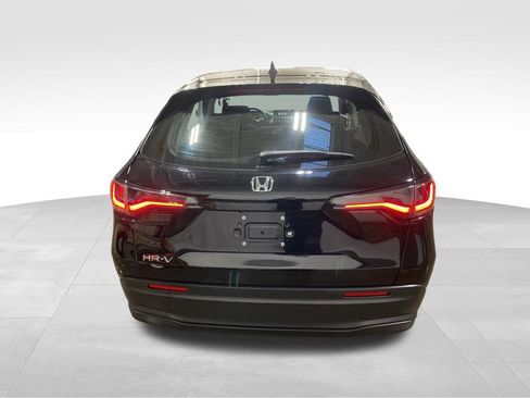 Certified 2023 Honda HR-V LX image 9