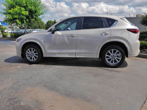 Used 2025 MAZDA CX-5 AWD 2.5 S w/ Preferred Package image 4