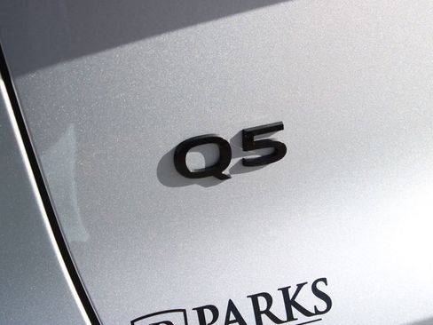 New 2025 Audi Q5 2.0T Premium image 50