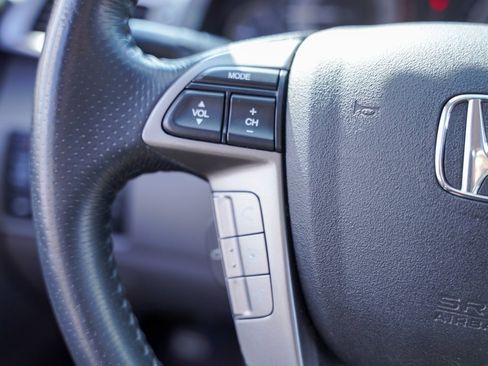 Used 2016 Honda Odyssey Touring Elite image 20