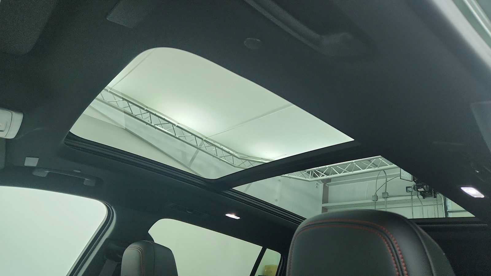 New 2027 Chevrolet Traverse RS FWD image 14