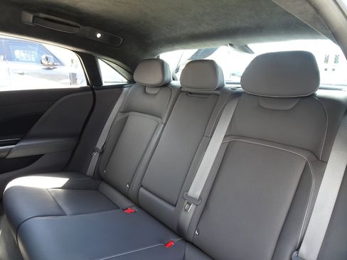 Used 2024 Lucid Air Touring AWD/4WD image 15