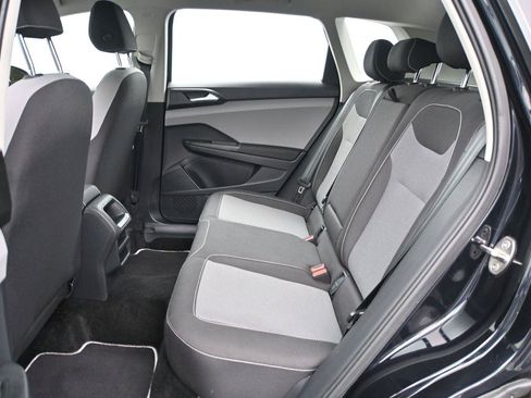 Certified 2023 Volkswagen Taos S AWD/4WD image 10
