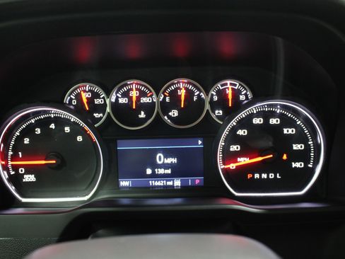 Used 2022 Chevrolet Silverado 1500 LT Trail Boss w/ LT Trail Boss Premium Package AWD/4WD image 13
