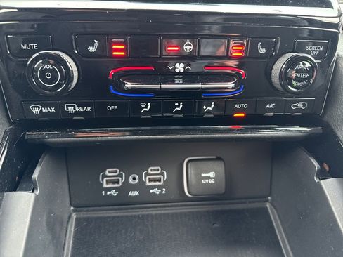 Certified 2023 Jeep Grand Cherokee L Laredo image 31