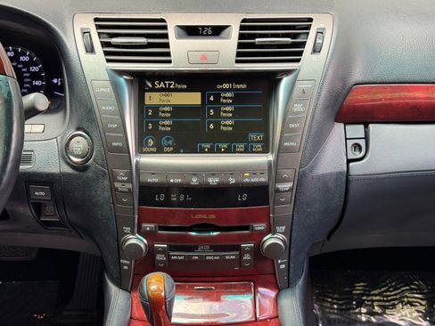 Used 2007 Lexus LS 460 L image 26