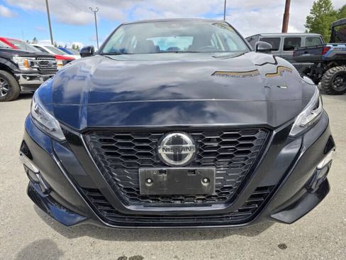 Used 2022 Nissan Altima 2.5 SR w/ Midnight Edition Package image 2
