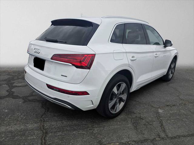 Used 2023 Audi Q5 2.0T Premium Plus w/ Premium Plus Package AWD/4WD image 3