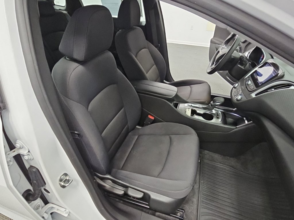 Used 2024 Chevrolet Malibu LT FWD image 38