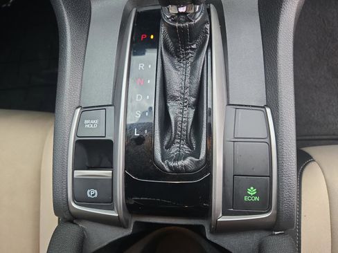 Used 2018 Honda Civic EX image 30