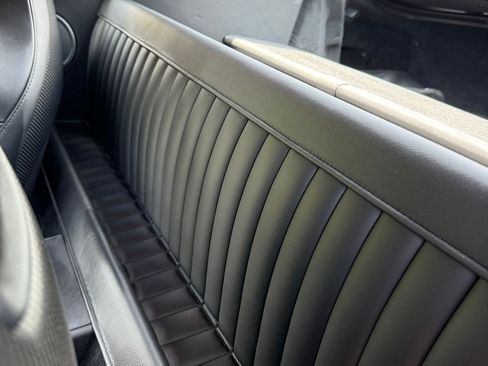 Used 2021 Aston Martin V8 Vantage Coupe image 25