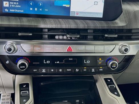 Used 2023 Kia Telluride SX Prestige image 27