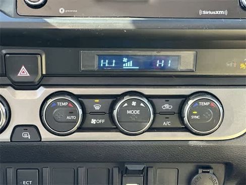 Used 2022 Toyota Tacoma SR image 13