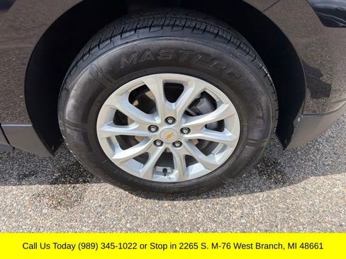 Used 2019 Chevrolet Equinox LT w/ Driver Convenience Package AWD/4WD image 2