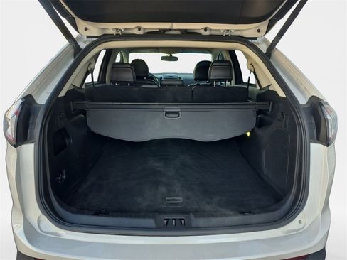 Used 2018 Ford Edge Titanium w/ Cold Weather Package image 22