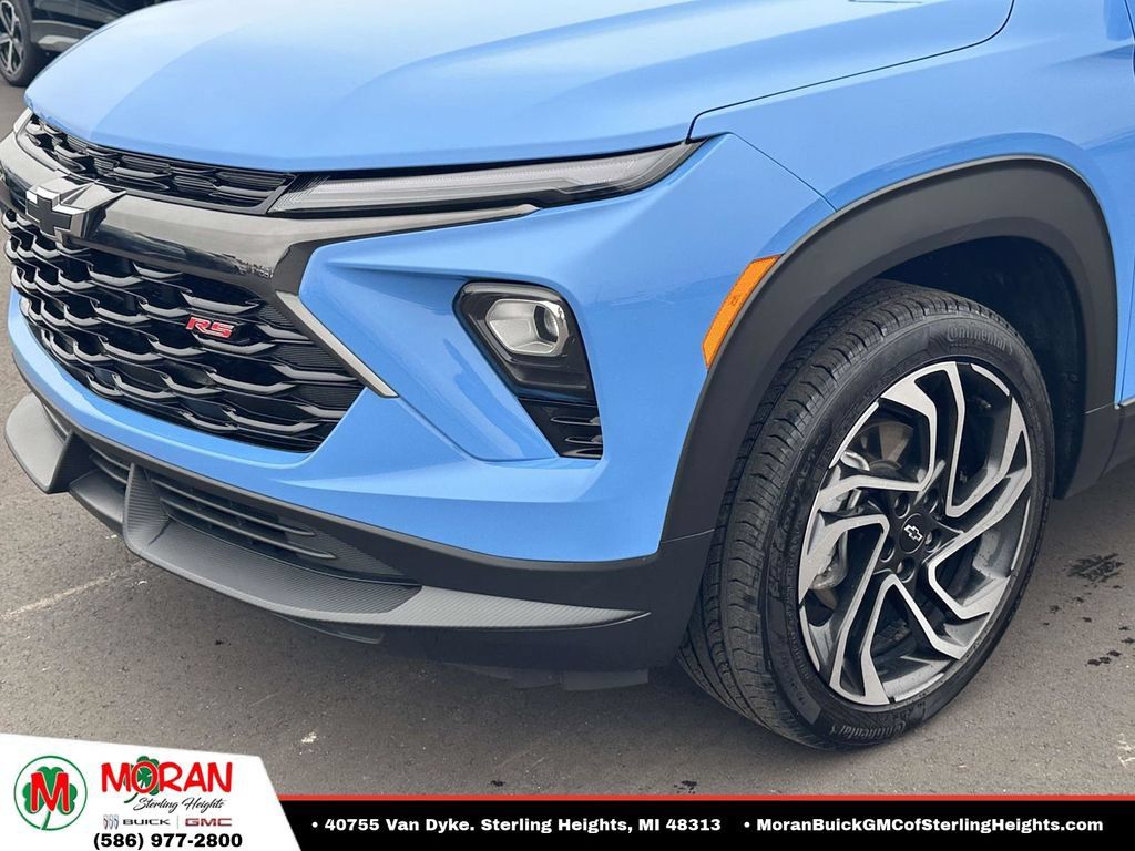 Certified 2024 Chevrolet TrailBlazer RS w/ Convenience Package AWD/4WD image 7