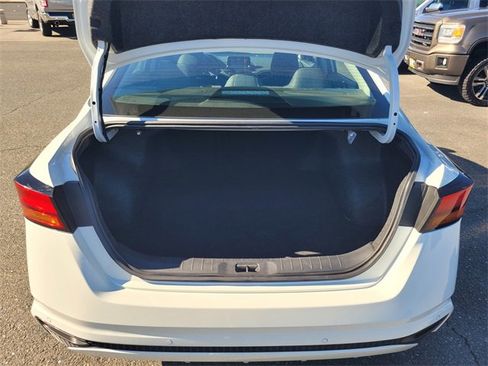 Certified 2025 Nissan Altima 2.5 S image 11