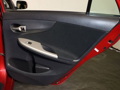 Used 2012 Toyota Corolla S image 26