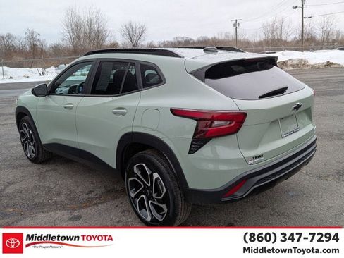 Used 2024 Chevrolet Trax RS w/ Driver Confidence Package image 5