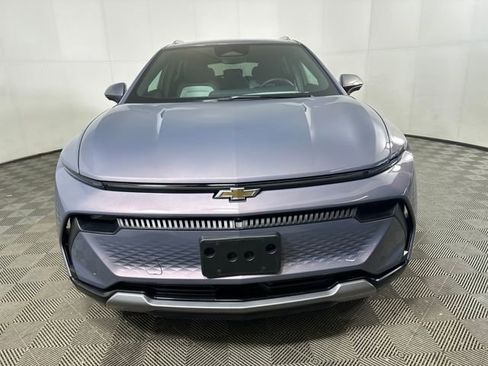 Used 2025 Chevrolet Equinox EV LT image 8