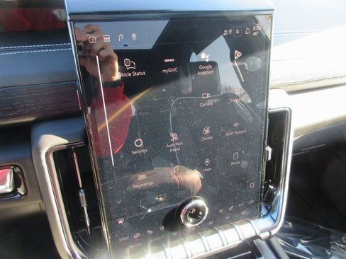 New 2026 GMC Yukon AT4 Ultimate image 19