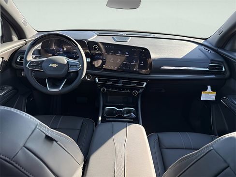 New 2026 Chevrolet Traverse High Country image 13