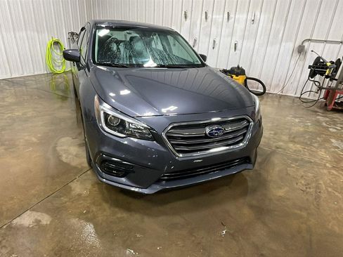 Used 2019 Subaru Legacy 2.5i Premium w/ Popular Package #2A image 3